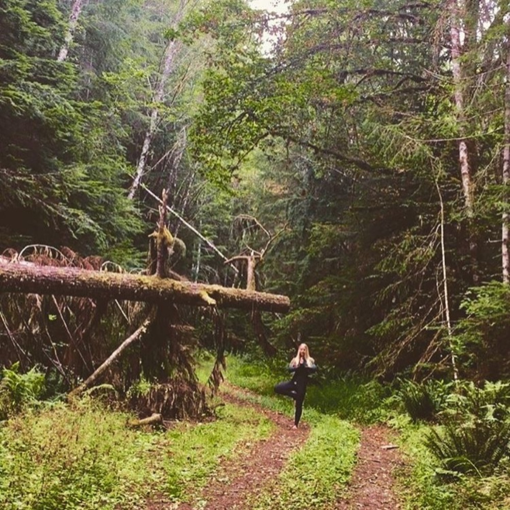 Meet your Posher, @simplyminimal_